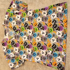 Cassandra O scrub top